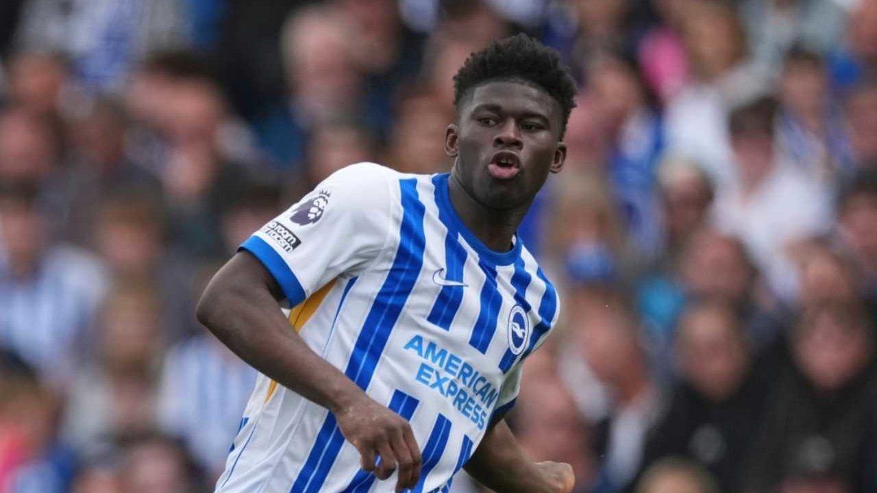Manchester United Sepakat Datangkan Carlos Baleba dari Brighton